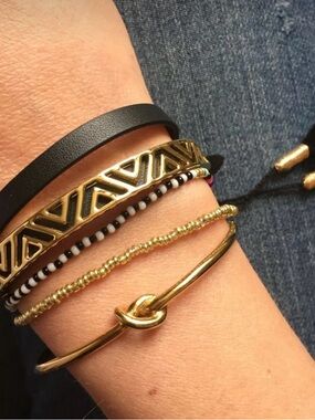 Stella & Dot ally wrap around bracelet